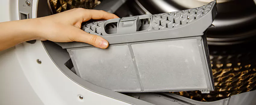 Signs Of A Clogged Dryer Lint Trap in Taylor, Michigan